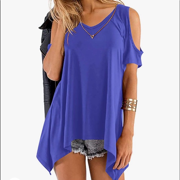 Beautiful woman cold shoulder tops - Picture 3 of 9